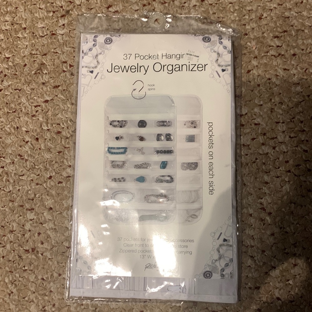 NWT Hanging Jewelry Organizer
